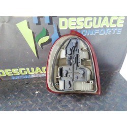 Recambio de piloto trasero derecho para opel corsa b swing referencia OEM IAM 45022  