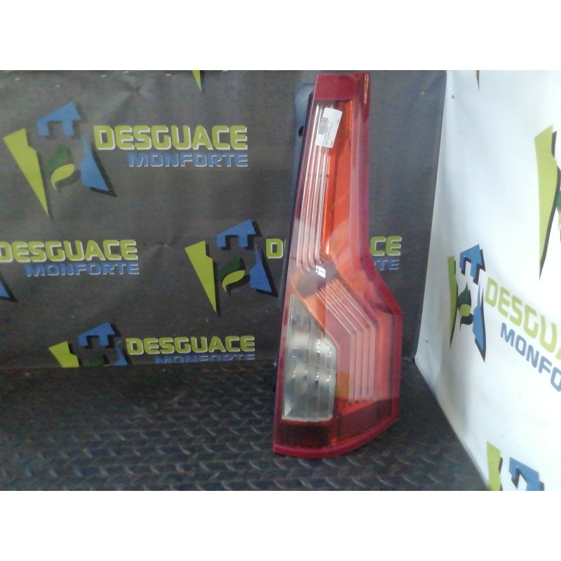 Recambio de piloto trasero derecho para citroën c4 picasso exclusive plus referencia OEM IAM 00946602  