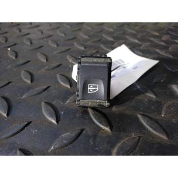 MANDO ELEVALUNAS DELANTERO DERECHO 254010003R 