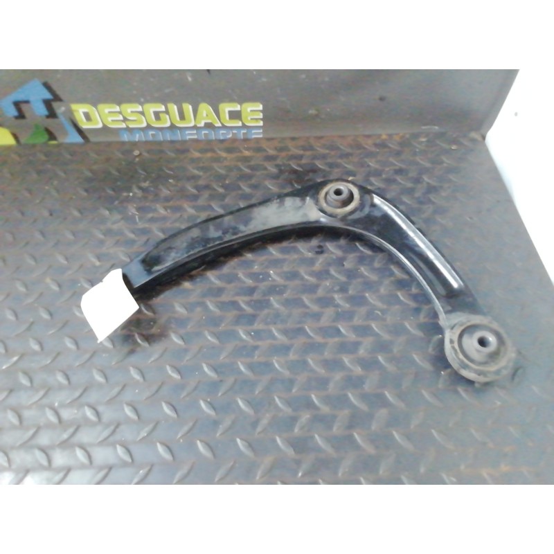 Recambio de brazo suspension inferior delantero derecho para citroën c4 picasso exclusive plus referencia OEM IAM 3520P3  