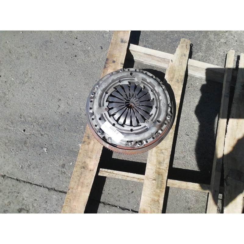 Recambio de kit embrague para citroën c4 picasso exclusive plus referencia OEM IAM 3000950638  