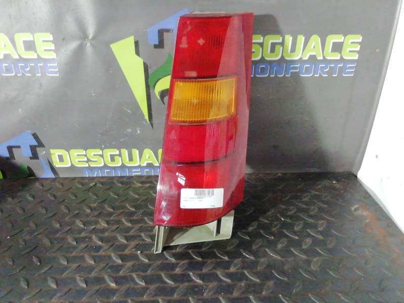 PILOTO TRASERO DERECHO 45057 