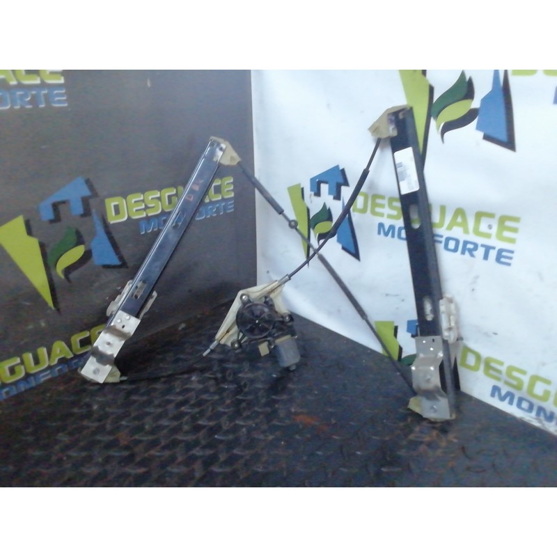 Recambio de elevalunas delantero derecho para seat leon (5f1) style referencia OEM IAM 5Q0959802B 5F4837462D 