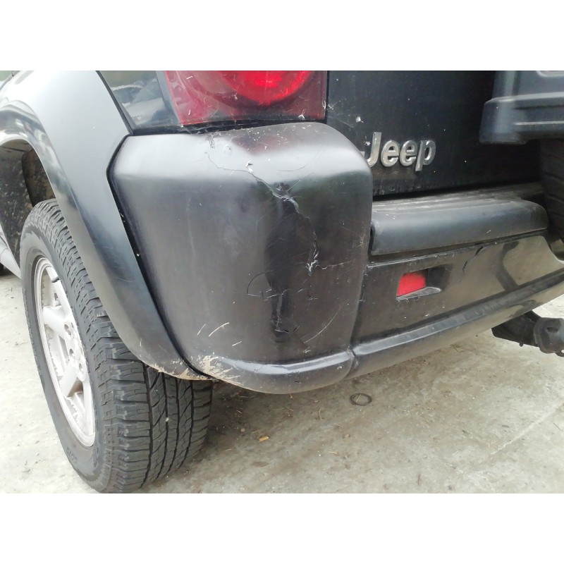 Recambio de paragolpes trasero para jeep cherokee (kj) 3.7 limited referencia OEM IAM 5066328AD  