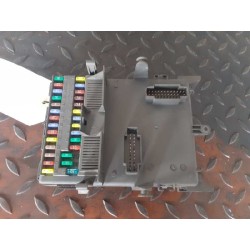 Recambio de caja reles / fusibles para renault laguna ii (bg0) confort authentique referencia OEM IAM 8200371614  