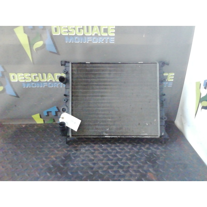 Recambio de radiador agua para renault clio ii fase ii (b/cb0) 1.2 referencia OEM IAM 7700838134  