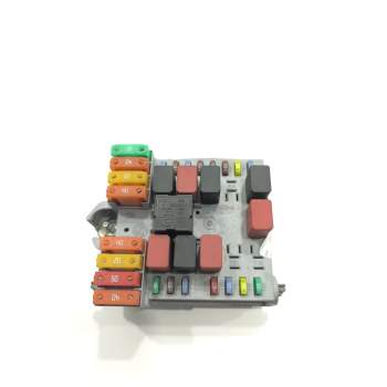 CAJA RELES / FUSIBLES 1349946080 