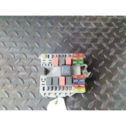 Recambio de caja reles / fusibles para fiat punto berlina (188) 1.9 jtd cat referencia OEM IAM 46760257DS  