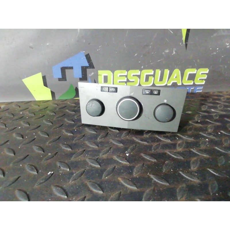Recambio de mando climatizador para opel astra h ber. 1.7 16v cdti referencia OEM IAM 901512400003  