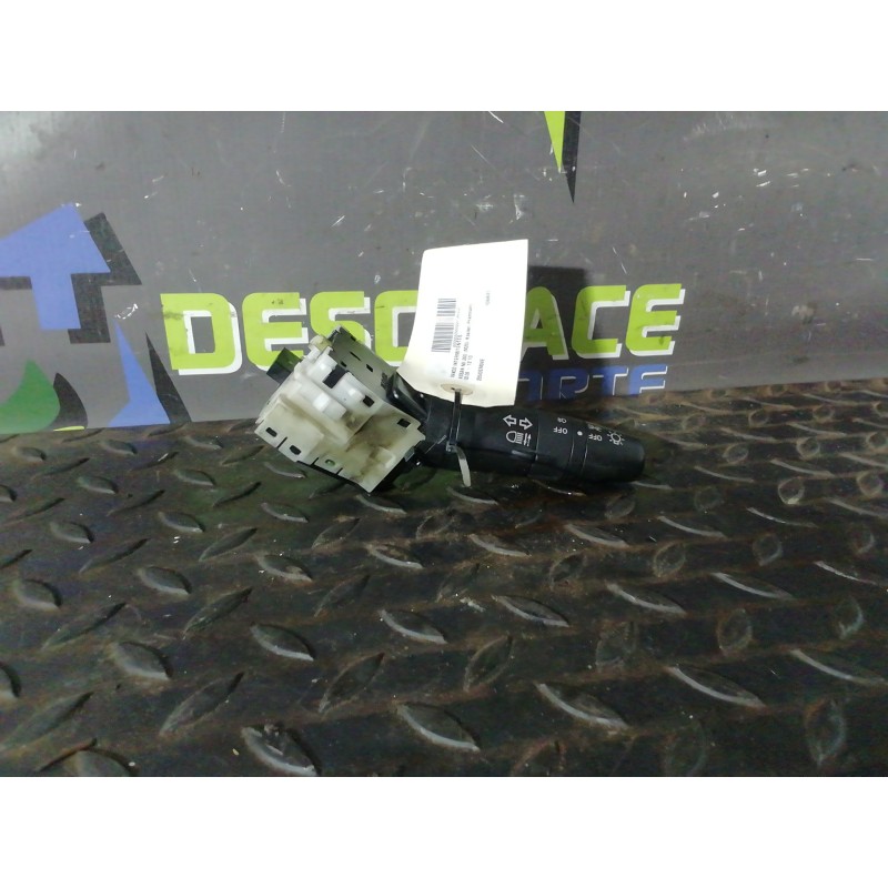 Recambio de mando intermitentes para nissan nv 200 (m20) kasten premium referencia OEM IAM 25540EM04E  