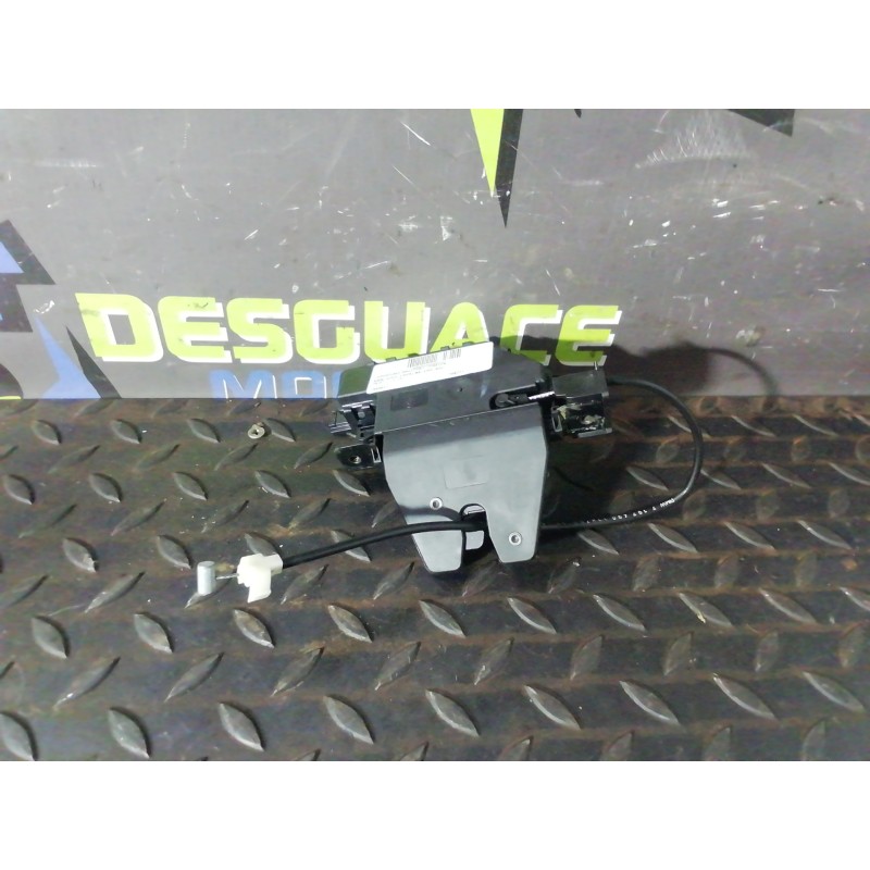 Recambio de cerradura maletero / porton para bmw serie 3 berlina (e90) 320d referencia OEM IAM 7840617  