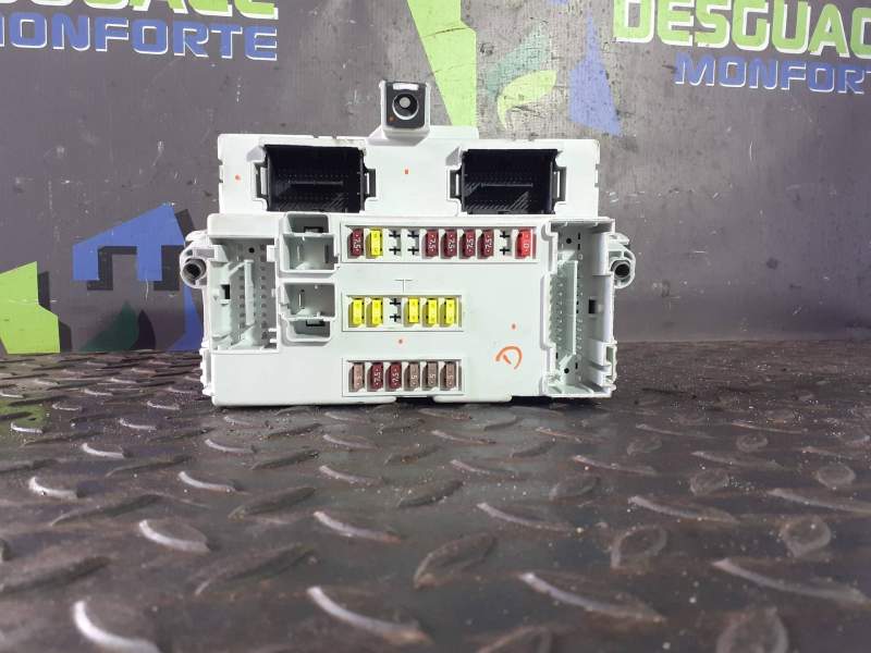 CAJA RELES / FUSIBLES 50539237 