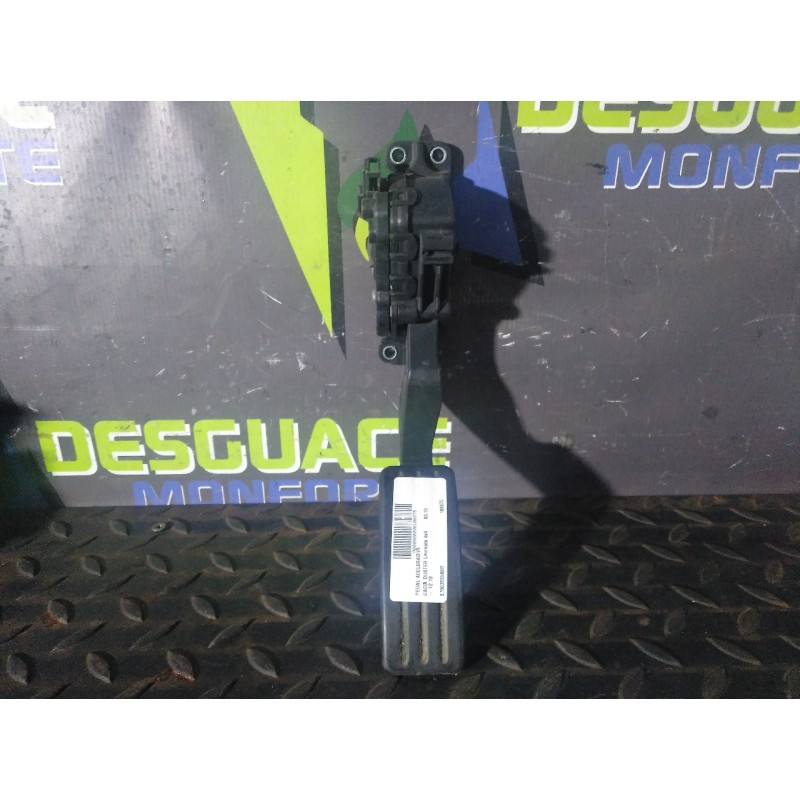 Recambio de pedal acelerador para dacia duster laureate 4x4 referencia OEM IAM 8200386506D 6PV00908502 
