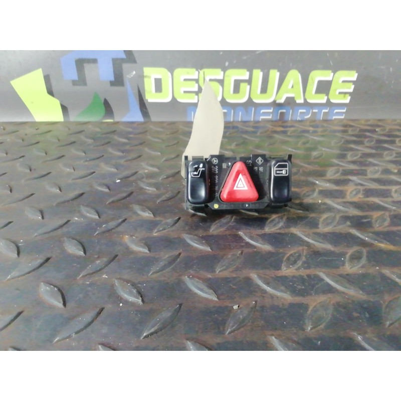 Recambio de warning para mercedes-benz clase c (w202) berlina 250 td (202.128) referencia OEM IAM 2028207810  