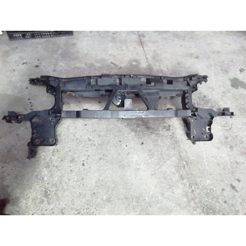 Recambio de panel frontal para renault scenic ii confort dynamique referencia OEM IAM 8200140174  