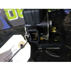 Recambio de cerradura puerta trasera izquierda para dacia duster laureate 4x4 referencia OEM IAM 825030283R  