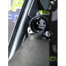 Recambio de elevalunas trasero derecho para dacia duster laureate 4x4 referencia OEM IAM 8200733832D  