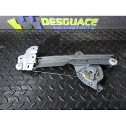 Recambio de elevalunas trasero izquierdo para dacia duster laureate 4x4 referencia OEM IAM 8200733833D  