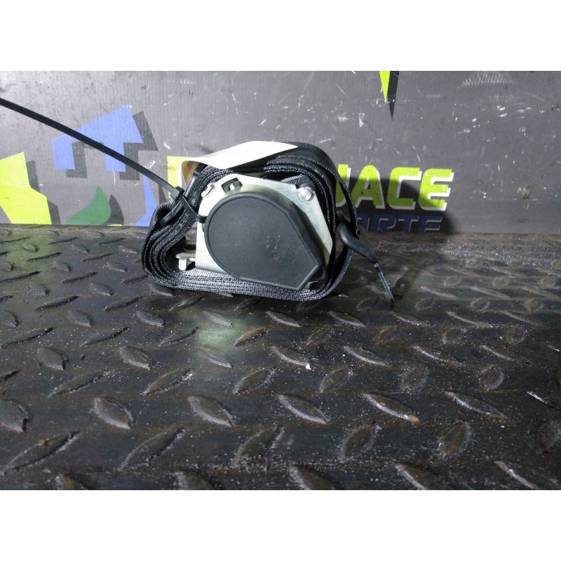 Recambio de cinturon seguridad trasero derecho para dacia duster laureate 4x4 referencia OEM IAM 8200751262  