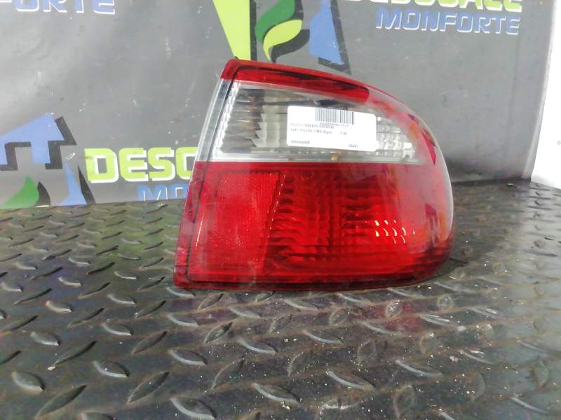 PILOTO TRASERO DERECHO 1M5945096B 