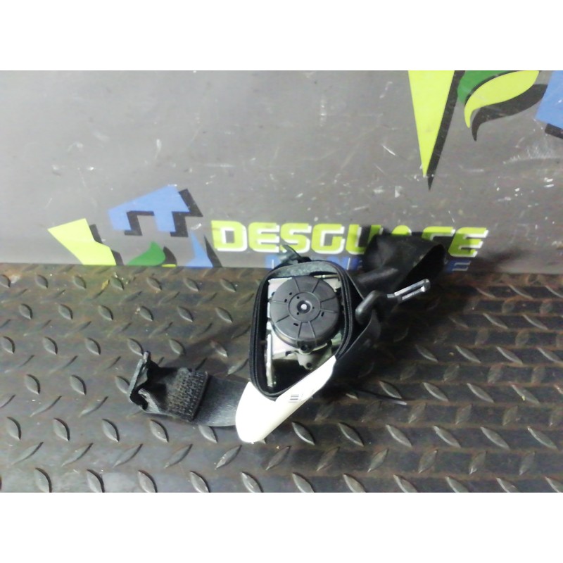 Recambio de cinturon seguridad trasero central para bmw serie 3 berlina (e90) 320d referencia OEM IAM 606091700D  
