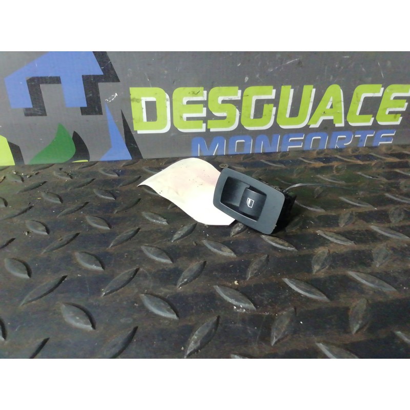 Recambio de mando elevalunas trasero derecho para bmw serie 3 berlina (e90) 320d referencia OEM IAM 6945874 15939900 