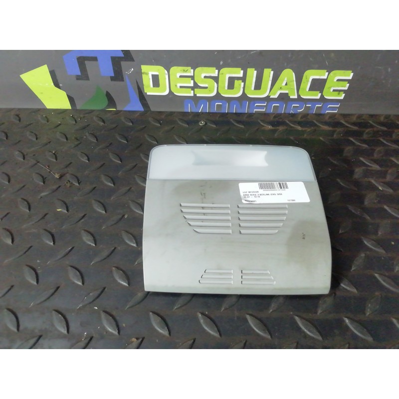 Recambio de luz interior para bmw serie 3 berlina (e90) 320d referencia OEM IAM 696938901  