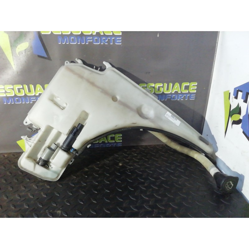 Recambio de deposito limpia para bmw serie 3 berlina (e90) 320d referencia OEM IAM 61677068996  