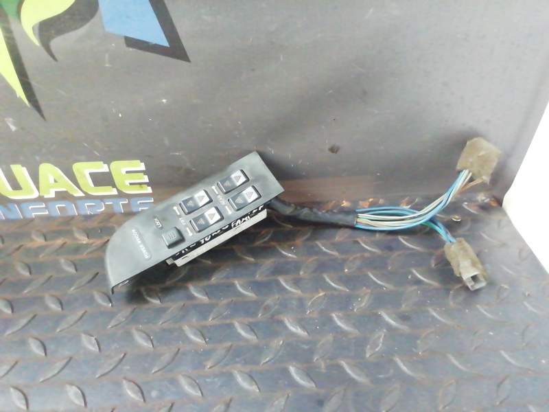 MANDO ELEVALUNAS DELANTERO IZQUIERDO 8581003510 