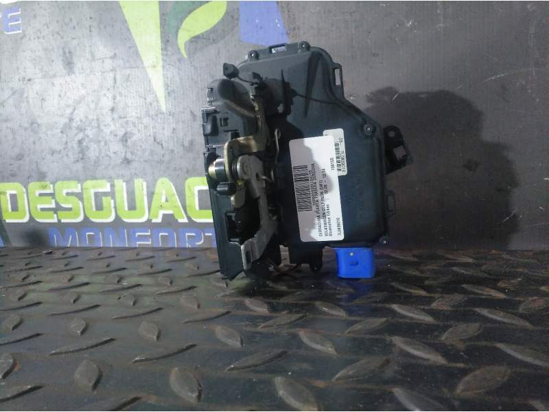 CERRADURA PUERTA TRASERA DERECHA 7L0839016 