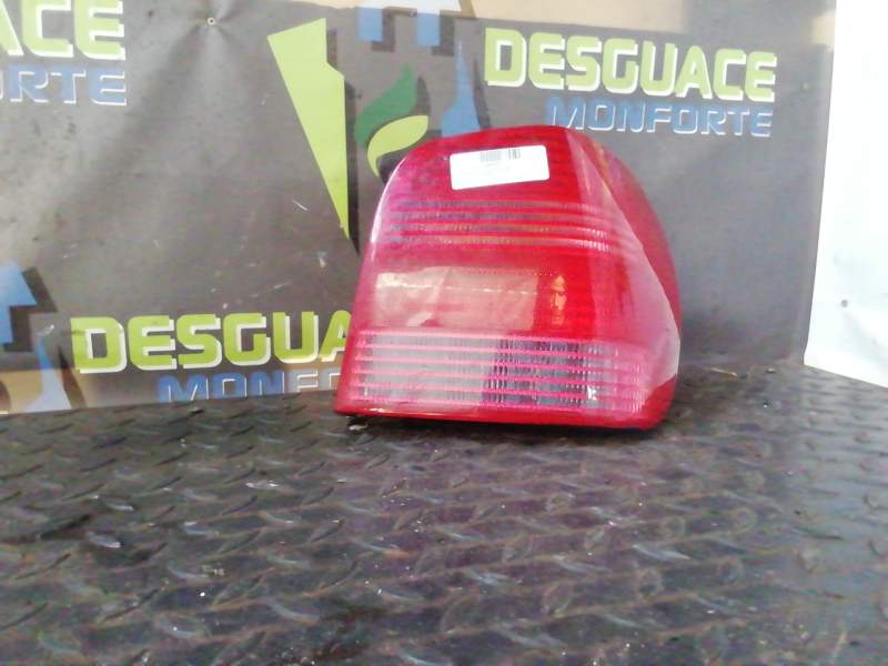 PILOTO TRASERO DERECHO 964078 