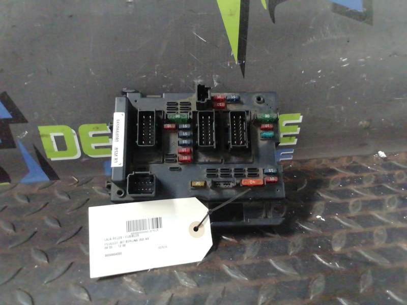 CAJA RELES / FUSIBLES 9650664080 B3 