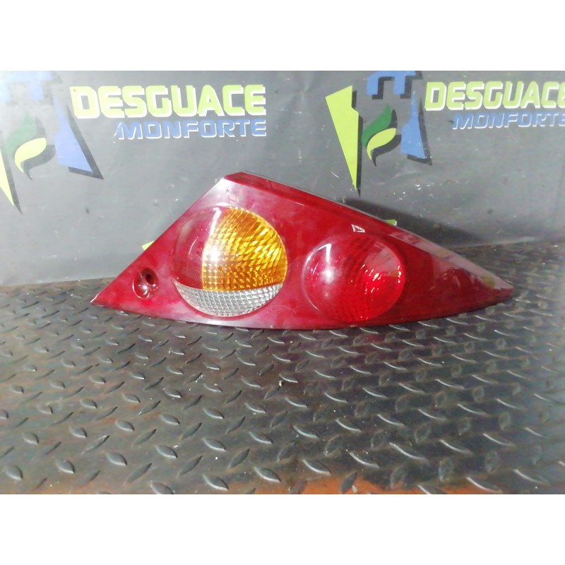 Recambio de piloto trasero derecho para ford cougar (mc) 2.5 v6 24v cat referencia OEM IAM 8A01511  