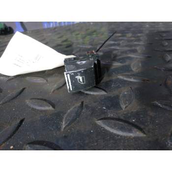 MANDO ELEVALUNAS TRASERO IZQUIERDO 7L6959856B 