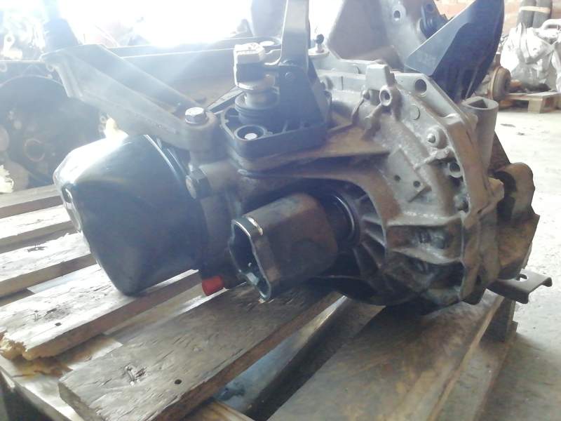 CAJA CAMBIOS 8200284803 