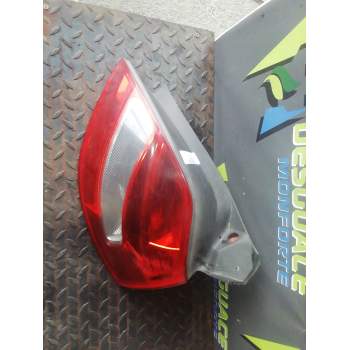 PILOTO TRASERO DERECHO 8200413216 