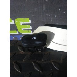 Recambio de interruptor para dacia duster laureate 4x4 referencia OEM IAM E2311115  