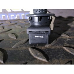 Recambio de interruptor para dacia duster laureate 4x4 referencia OEM IAM 8200002442B  