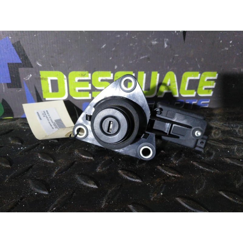 Recambio de maneta exterior porton para dacia duster laureate 4x4 referencia OEM IAM 906062426R  