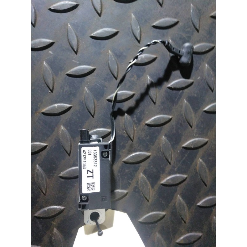 Recambio de modulo electronico para opel astra j sports tourer sport referencia OEM IAM 13353312  