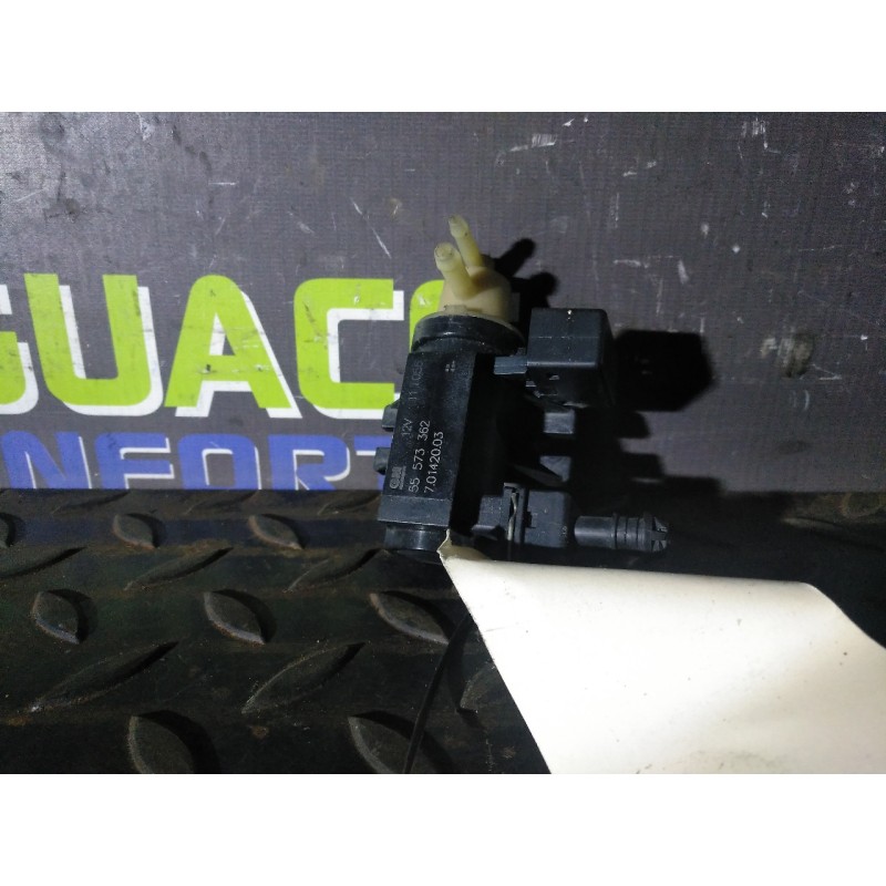 Recambio de valvula aire adicional para opel astra j sports tourer sport referencia OEM IAM 55573362 70142003 