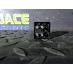 Recambio de rele para mercedes-benz clase c (w202) berlina 180 (202.018) referencia OEM IAM 0332002197 0015426519 