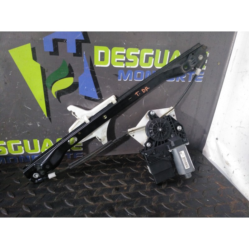 Recambio de elevalunas trasero derecho para volkswagen golf plus (5m1) bluemotion edition referencia OEM IAM 5M0839402A 01308214