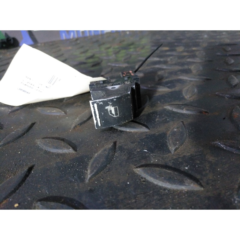 Recambio de mando elevalunas trasero izquierdo para volkswagen golf plus (5m1) bluemotion edition referencia OEM IAM 7L6959856B 