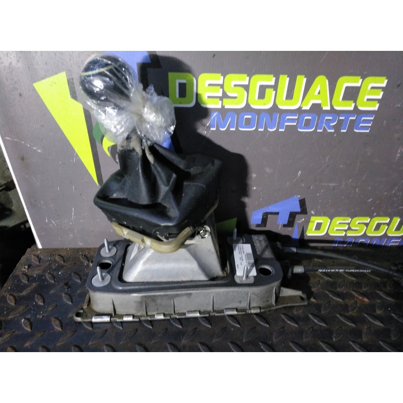 Recambio de palanca cambio para volkswagen golf plus (5m1) bluemotion edition referencia OEM IAM 1K0711061A  