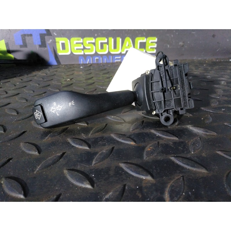 Recambio de mando intermitentes para bmw serie 3 berlina (e46) 318d referencia OEM IAM 8363668 01104010 
