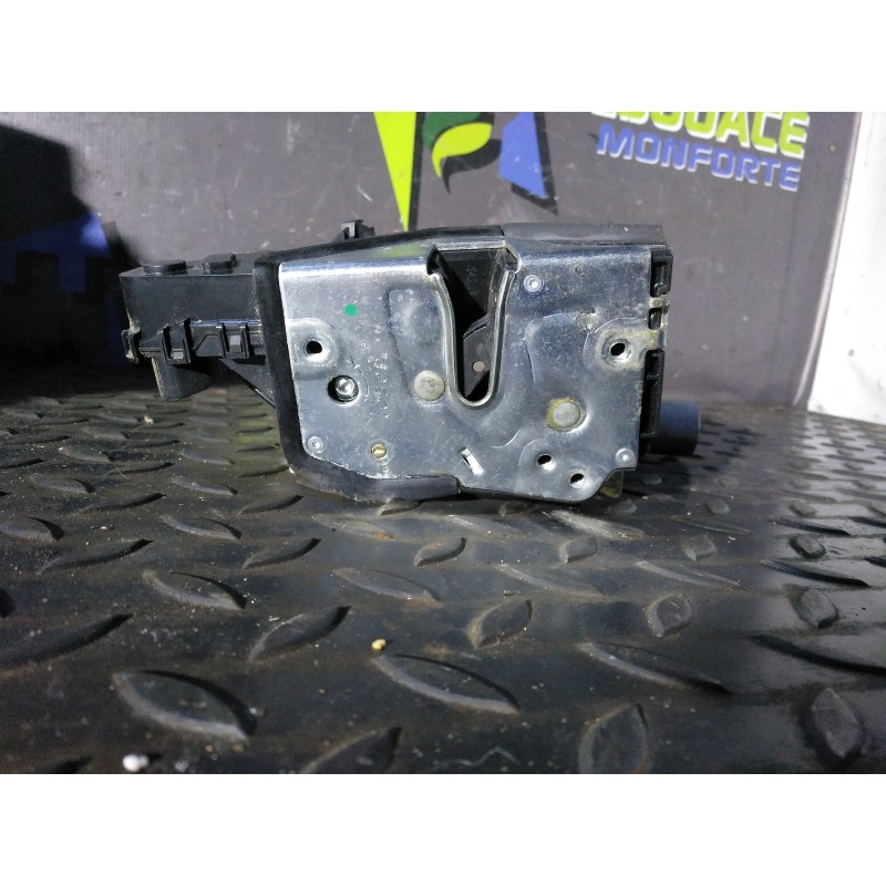 Recambio de cerradura puerta delantera izquierda para bmw serie 3 berlina (e46) 318d referencia OEM IAM 51217011241  