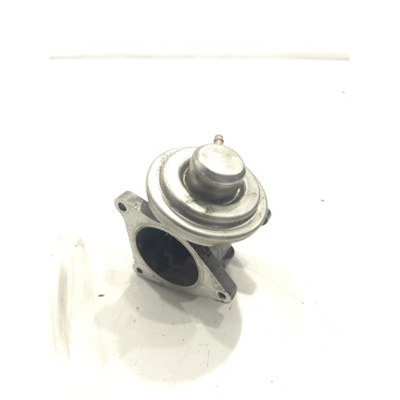 Recambio de valvula egr para volkswagen golf v (1k1) 1.9 tdi referencia OEM IAM 038131501AN  