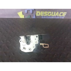 Recambio de cerradura puerta delantera derecha para bmw serie 3 berlina (e36) 318i referencia OEM IAM 8122204  