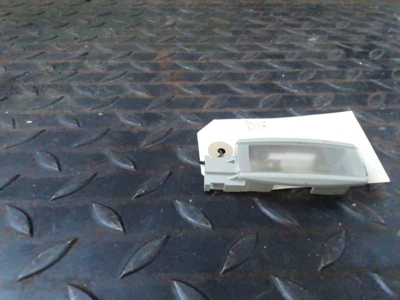 LUZ INTERIOR 1K0947109 
